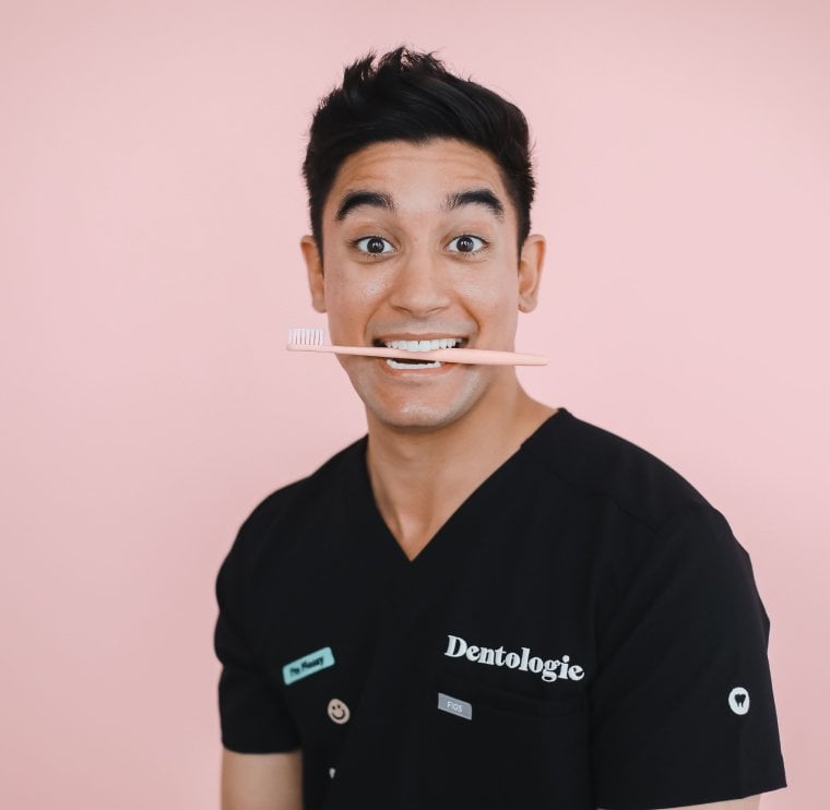 Dentologie Dentist Dr. RJ Villa